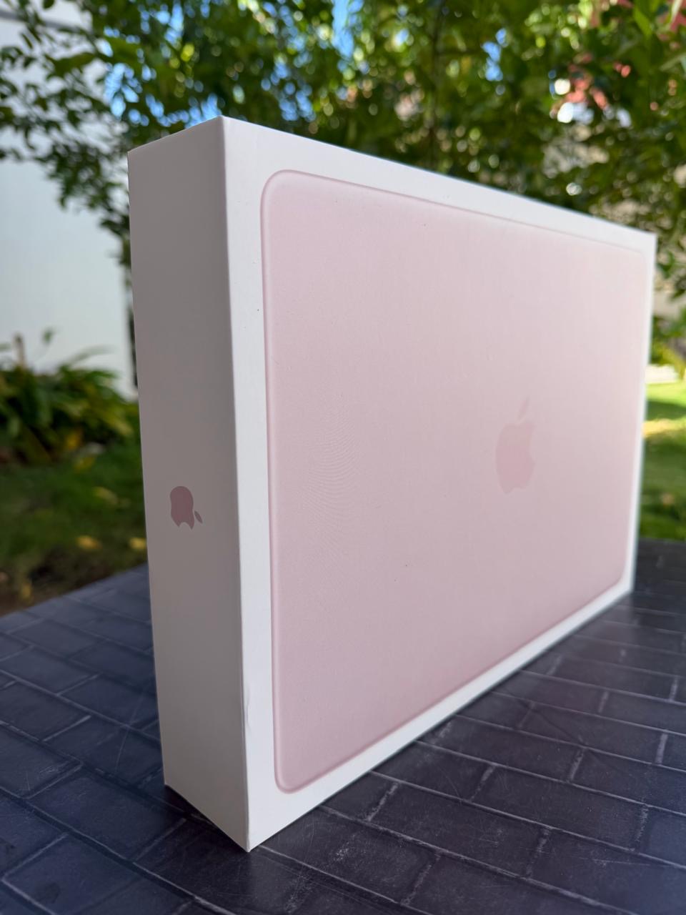 Macbook Neo Rosada - 512GB