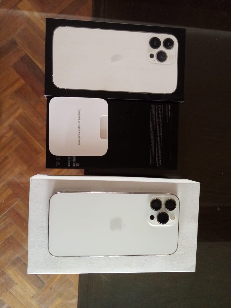 iPhone 13 Pro Max - 256GB, blanco, sin detalles!