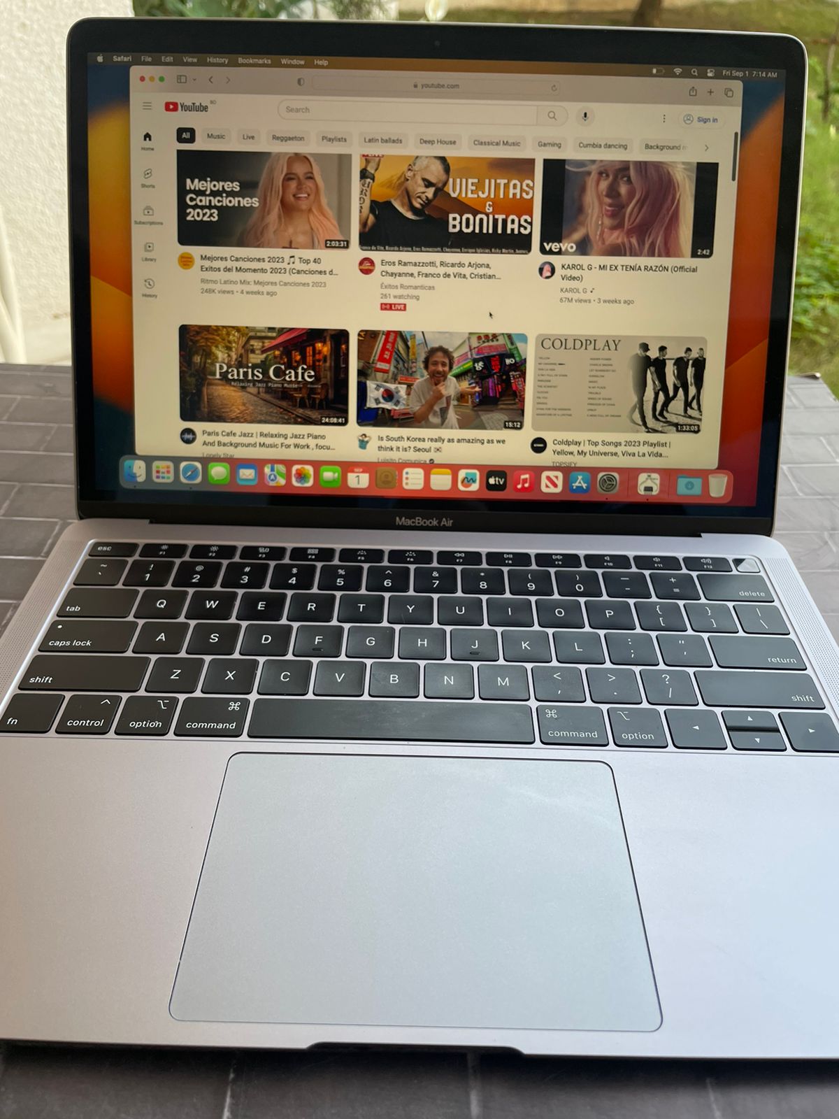 Macbook Air 2019 - 256GB, i5, 16GB