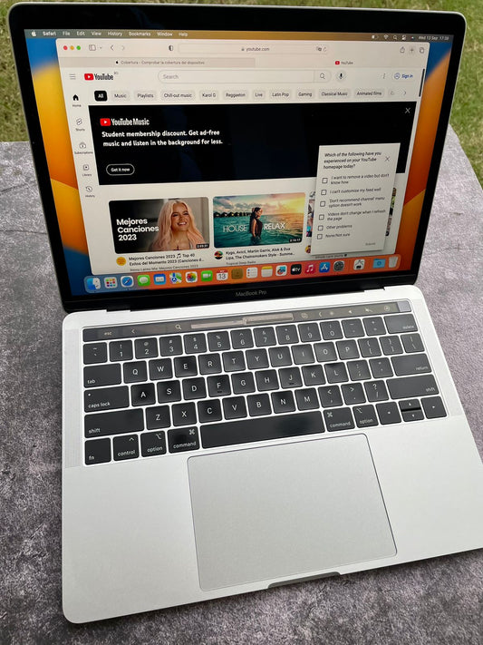 Macbook Pro 2018 con TouchBar- 512GB, i5, 16GB