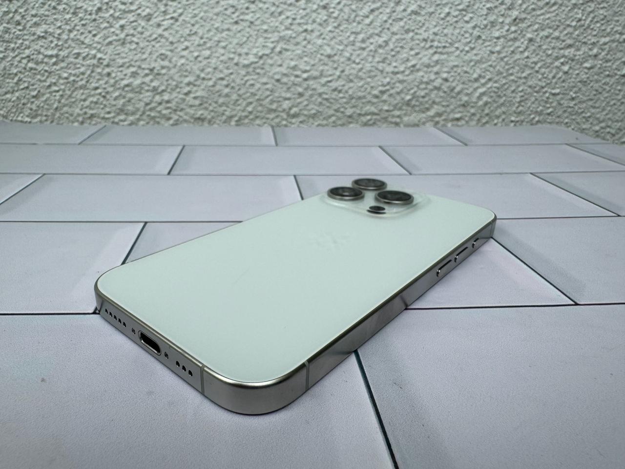 iPhone 15 Pro - 256Gb, Silver, 100%🔋