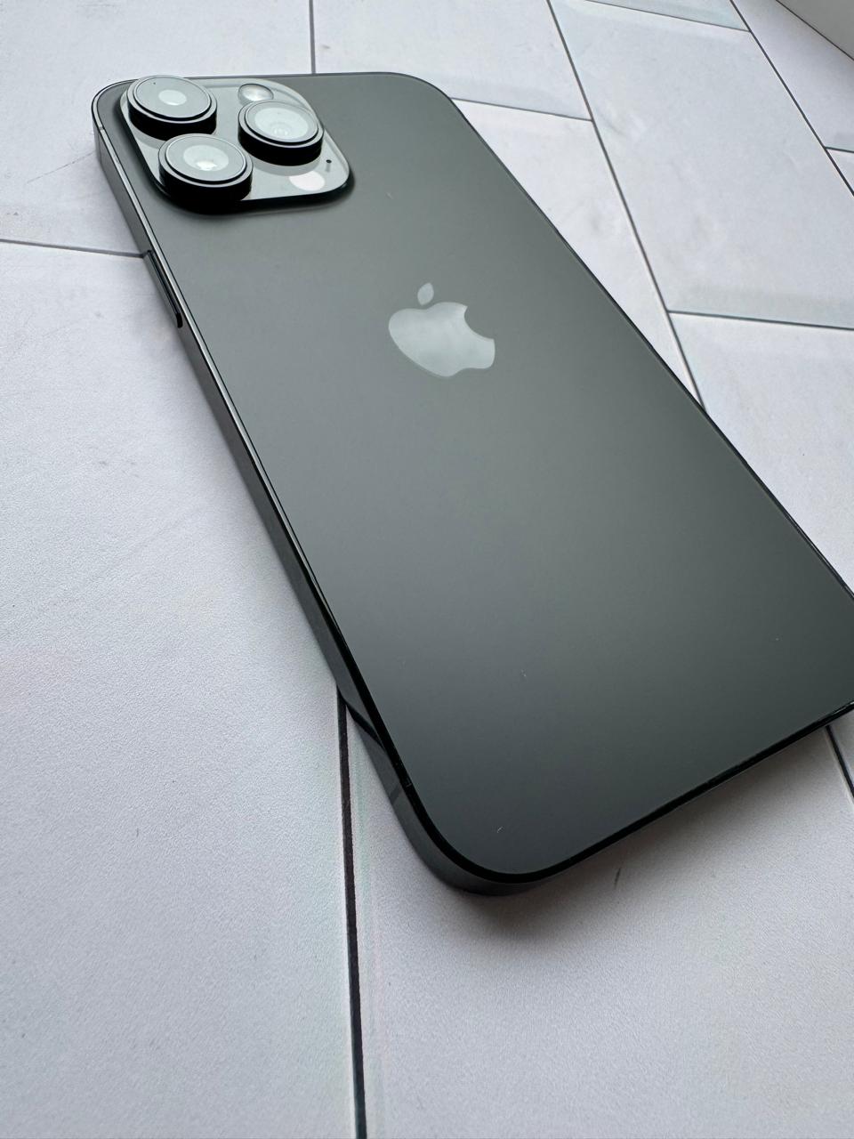iPhone 14 Pro Max - 128GB, Black, batería al 89%
