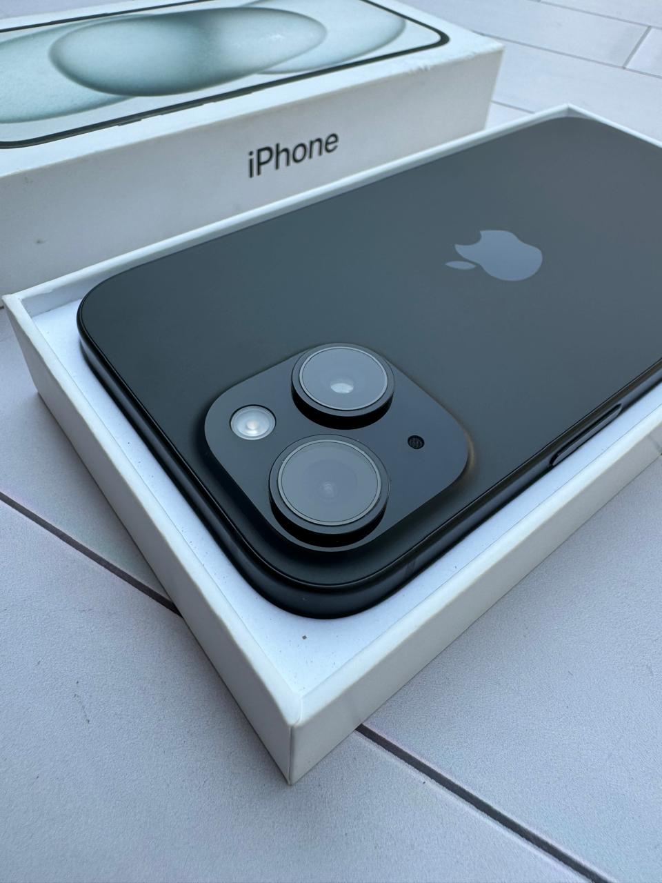 iPhone 15 Black - 128Gb, 100% batería